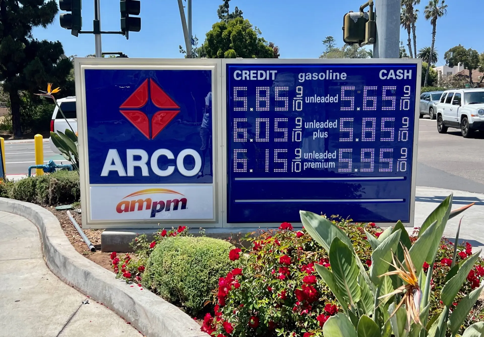 Arco EMC Gas Station Signs, Sign Company