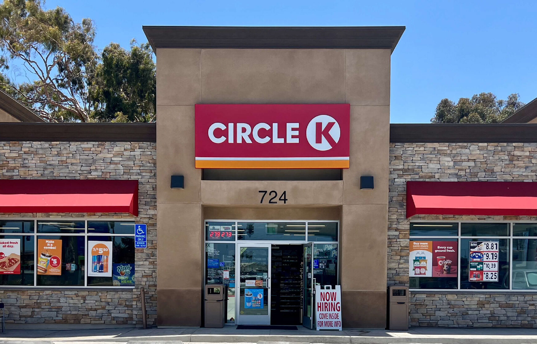 Circle K Sign Cabinet - Lightbox sign